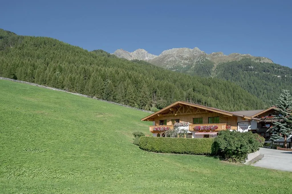 Montanara Lejlighedshotel Sölden 4*,  Østrig